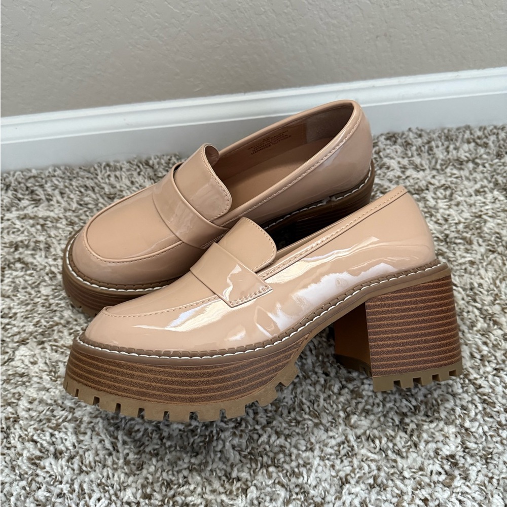 Mia Heeled Loafers size 6